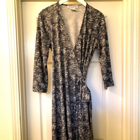 Wrap dress by Jones New York - Picture 1 of 7